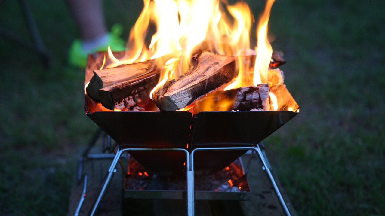 歌手ＲＡＩＮ、新曲『３０　ＳＥＸＹ』で“強い視線”…ビジュアルイメチェン！