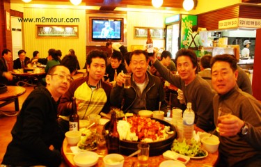 『春川タッカルビ』　本場のタッカルビ～＾＾美味しさより楽しさで胸がいっぱいになりましたヨン～、運転が無ければいっぱい飲めたのに～泣TT~