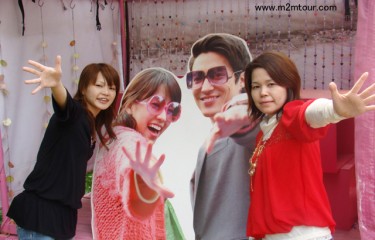 『Ｆｏｕｒ　Ｓｅａｓｏｎｓ　Ｈｏｕｓｅ』　お嬢様二人のワイワイロケ地ツアー、一日がこんなに早く過ぎるとは～＾＾!　わがまま言いたい放題のだったでしょう！満足度は？！？笑