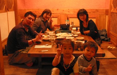 子供が小さくてお話もままならなかったですがこんな風に暮らしてます。お客様に私の家族をご紹介したのは初めてですよ。楽しいひと時有難う御座いました。