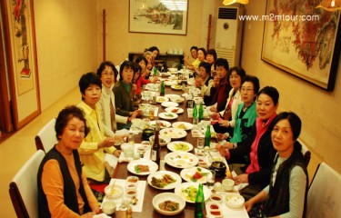 『韓定食』　果てしなく続くお皿の数～＾＾　何よりも泣くほど超楽しかった宴会～TT　疲れてるはずなのにそのつきもありましたよ。TT~***