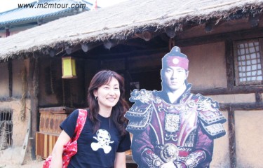 凄くお似合いですね。さすが男前の側にはいつも美人ばかり、、、