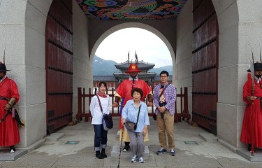 親孝行の韓国ソウル