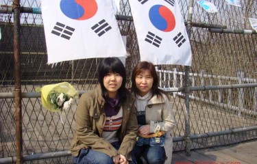 [イムジンカク」　韓国のことが好きになったのか！キムタクのことが好きになったのか？どっち！？^^　次回の韓国はお母様ではなく彼氏とね。これからはたくさんのおしゃべりをたのしん