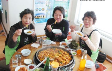 『タッカルビ』、取りあえず量が多くて、辛くて！でも、全部食べちゃいました。(＾＾)ｙ　最後の焼き飯、最高！でしたよね。