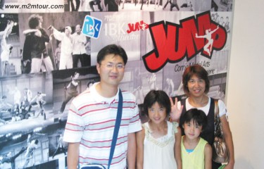 ジャンプ~ジャンプ～～本当にジャンプでしたでしょう？！？　笑いあり、緊張感あり、迫力ありの一時間半ですけどきっとお子様の心には何かが残ってると思います。