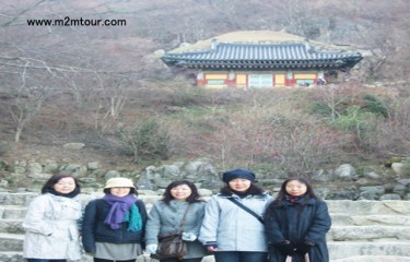 『日帰りの慶州ツアー』　佛国寺では良い気をたくさん頂いてますか!?　日帰りツアーだったのでかなりお疲れだったでしょうね。