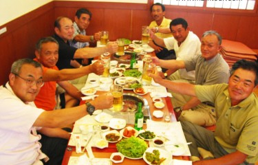 これから２泊３日間のために乾杯！乾杯？　思い存分楽しんで頂きましたでしょうか？この写真を見ながら韓国ソウルを思い出してくださいね。次回も～！～お楽しみです。