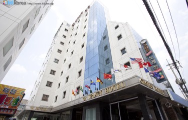 仁寺洞クラウンホテル