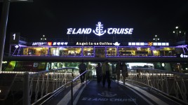 漢江ビュッフェ遊覧船(バイキング)