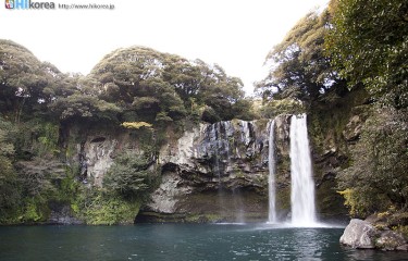 天地淵瀑布(済州島）